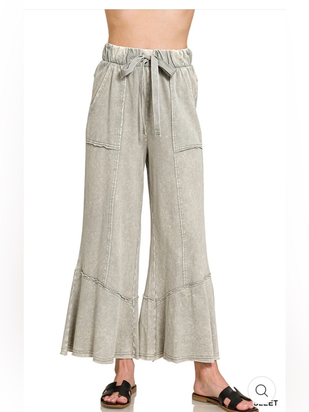 Zenana Wide Leg kick out Hem Pants in Sleet/Gray size small new in package